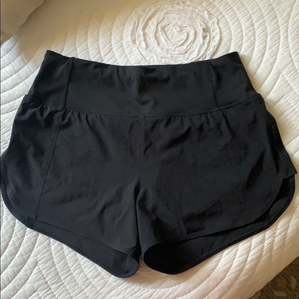 ATHLETA BLACK SHORTS.